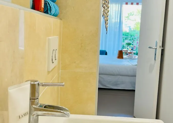 Private With Balcony *