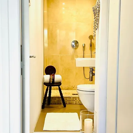 בית אירוח Private With Balcony סן טרופז