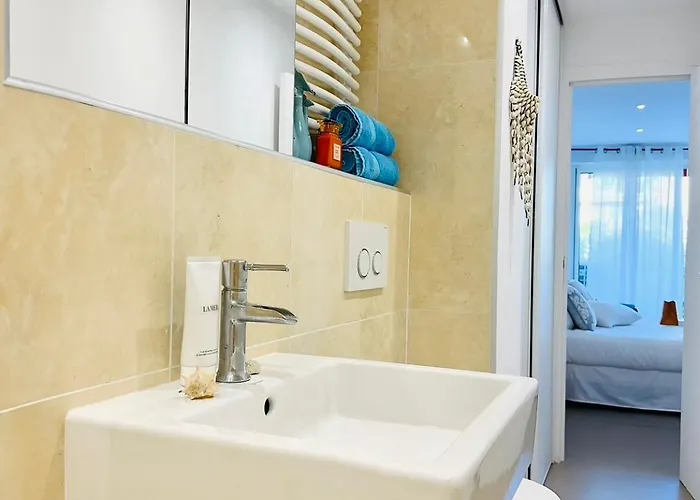 Private With Balcony * Saint-Tropez